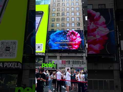 Zenabi Pixels at Times Square, NY